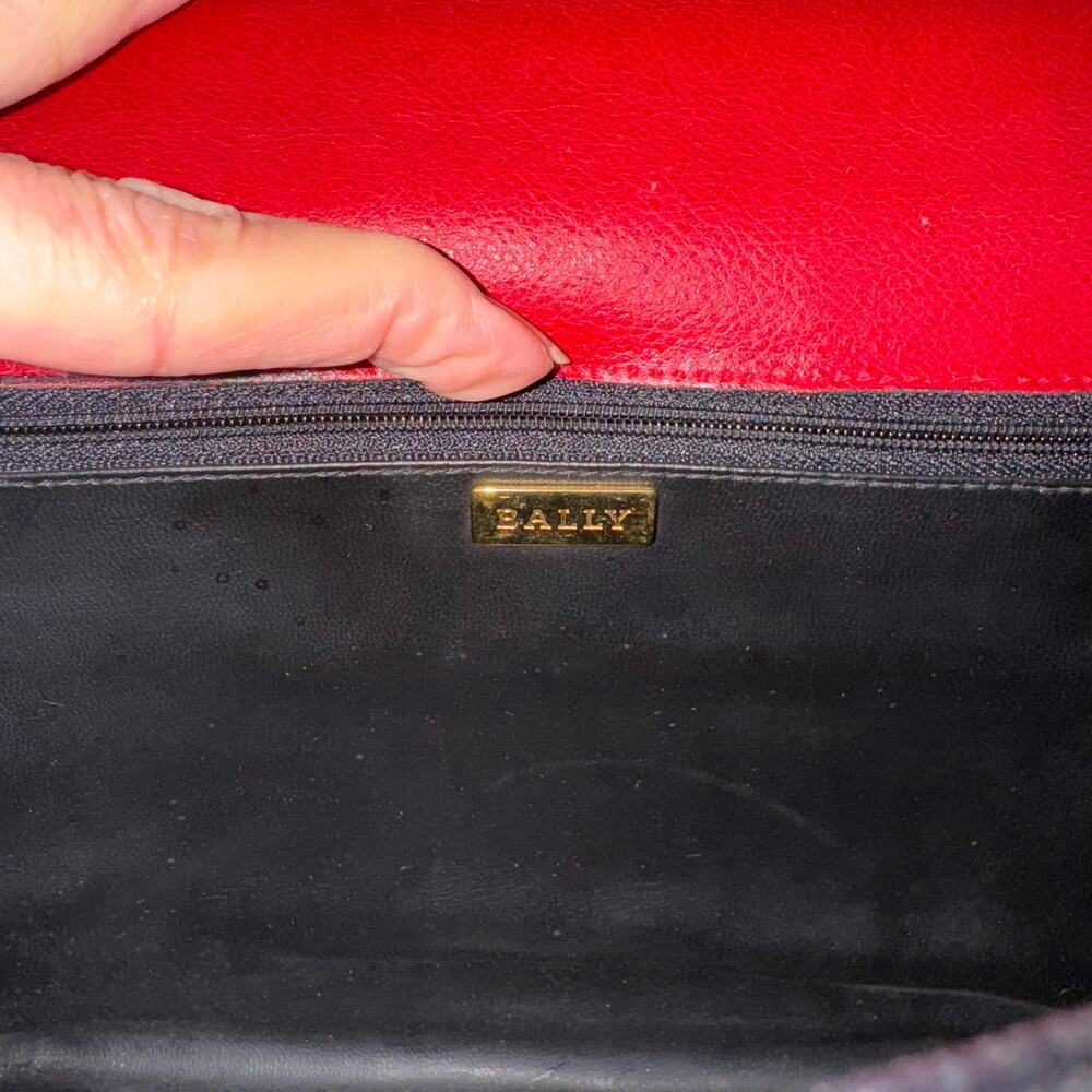 Rare Vintage Bally Red Croc Embossed Leather Top Handle Bag - Picture 8 of 14